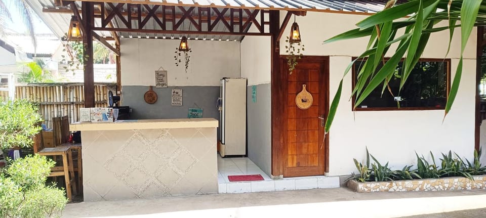 Uki village bungalows Bed and Breakfast in Pemenang