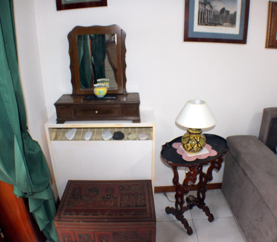 Living room, Decorative detail, Bedroom
