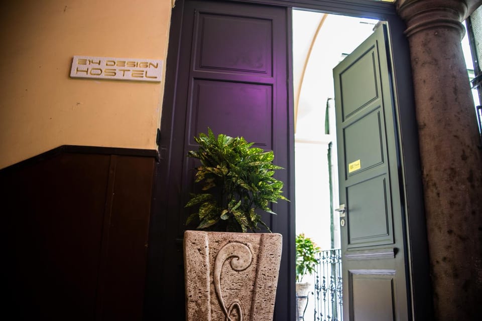 Facade/entrance, Property logo or sign