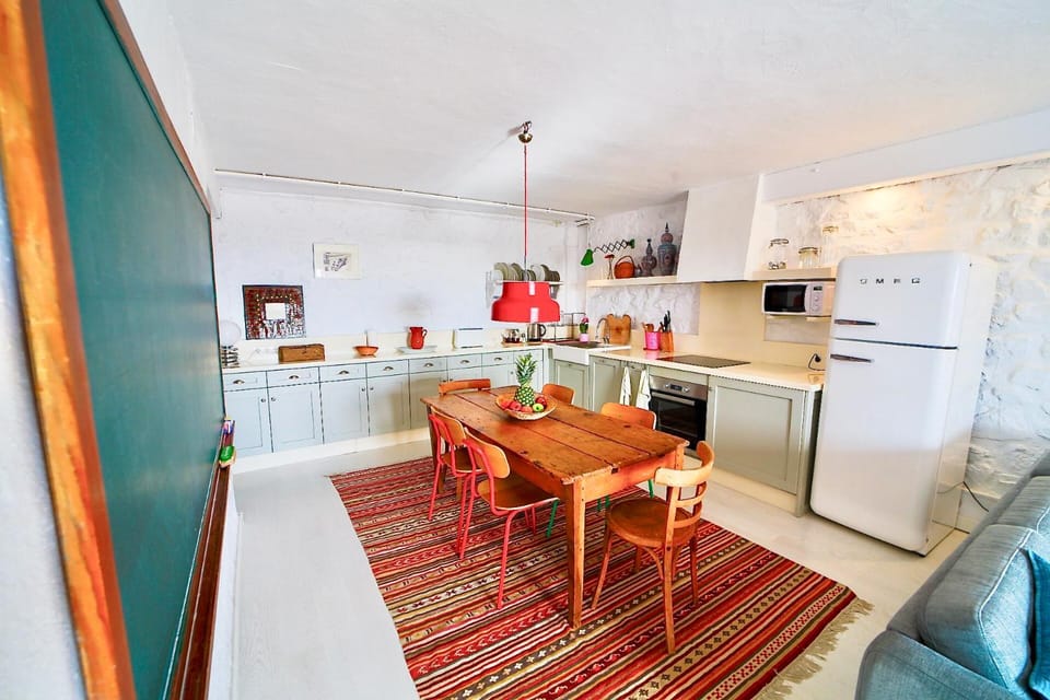 Kitchen or kitchenette, Decorative detail