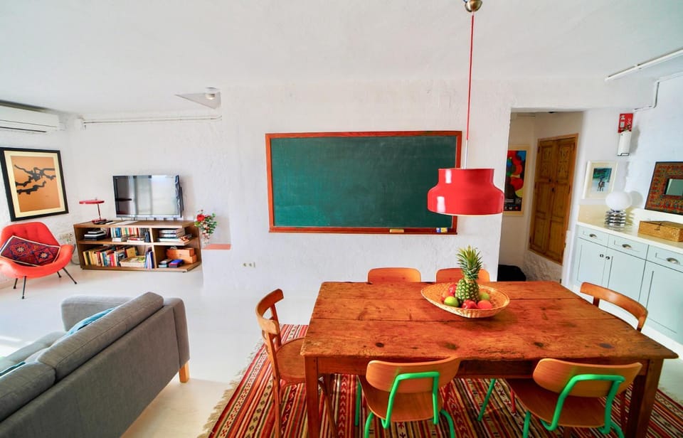 Kitchen or kitchenette, Decorative detail