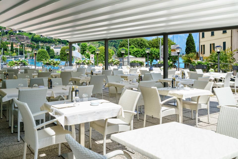 Restaurant/places to eat, Restaurant/places to eat