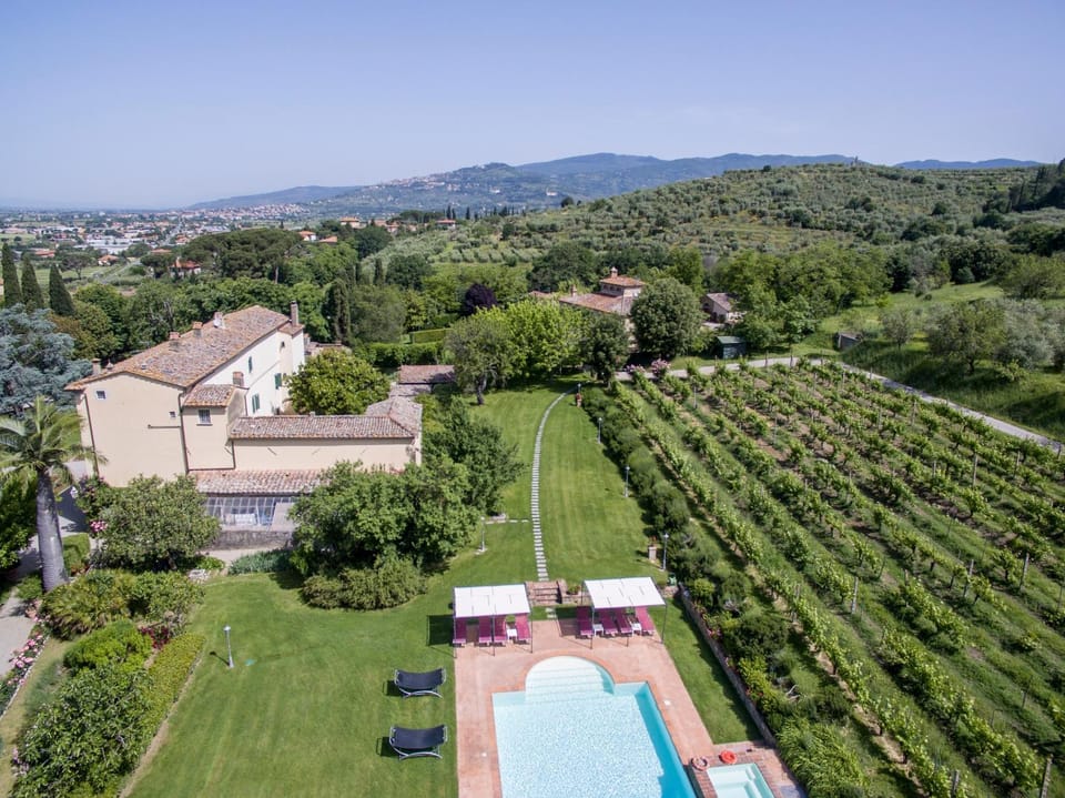 Garden, View (from property/room), Swimming pool