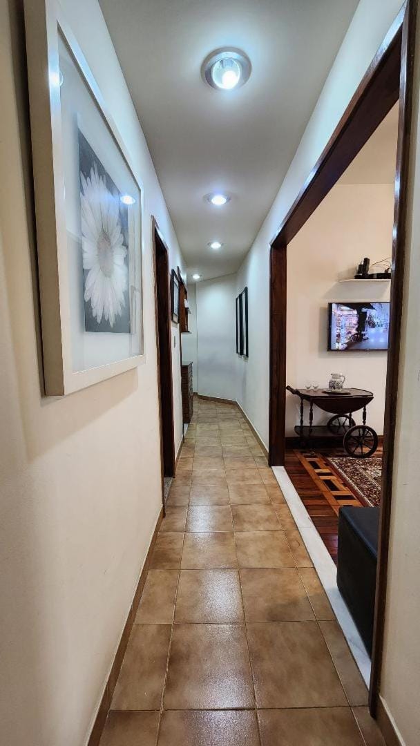 Copacabana confortavel 2 quartos 100m da praia Apartment in Rio de Janeiro