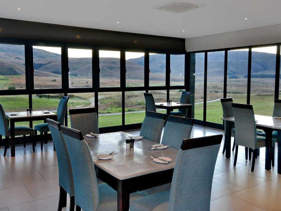 Restaurant/places to eat, Dining area