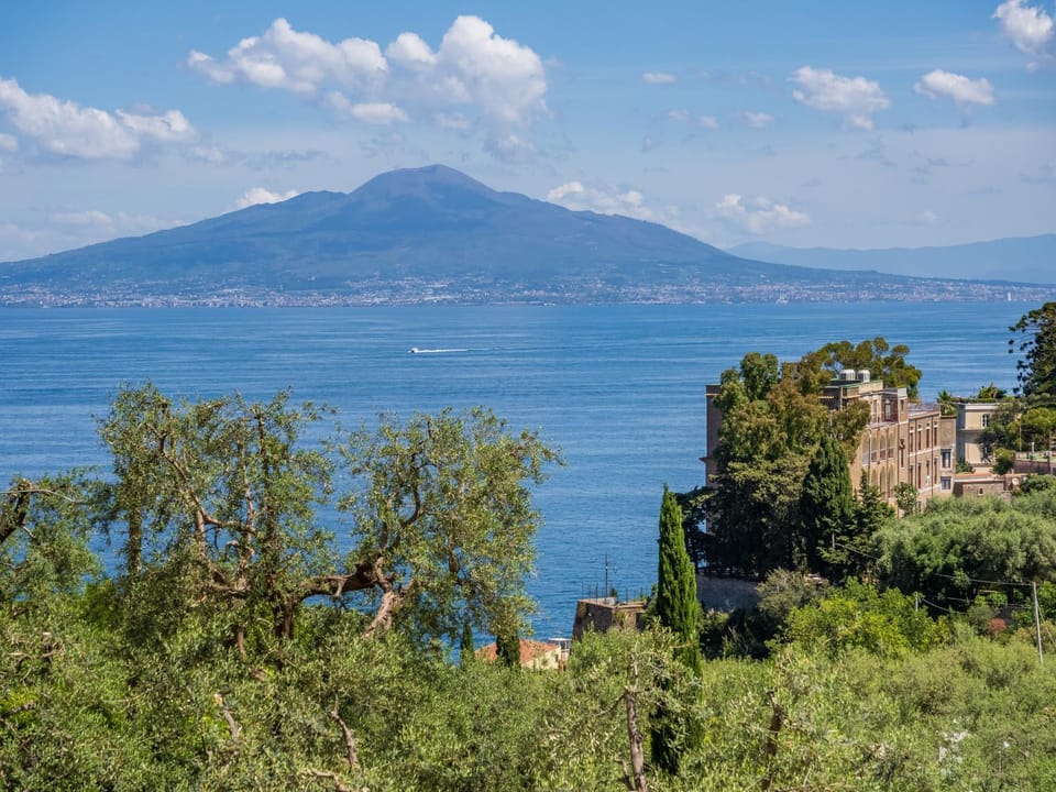 Nearby landmark, Day, Natural landscape, Balcony/Terrace, Mountain view, Sea view