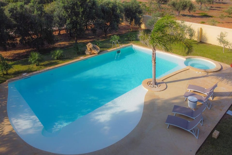 Patio, Patio, Garden, Garden, Garden view, Garden view, Pool view, Pool view, Swimming pool, Swimming pool, Quiet street view, Inner courtyard view