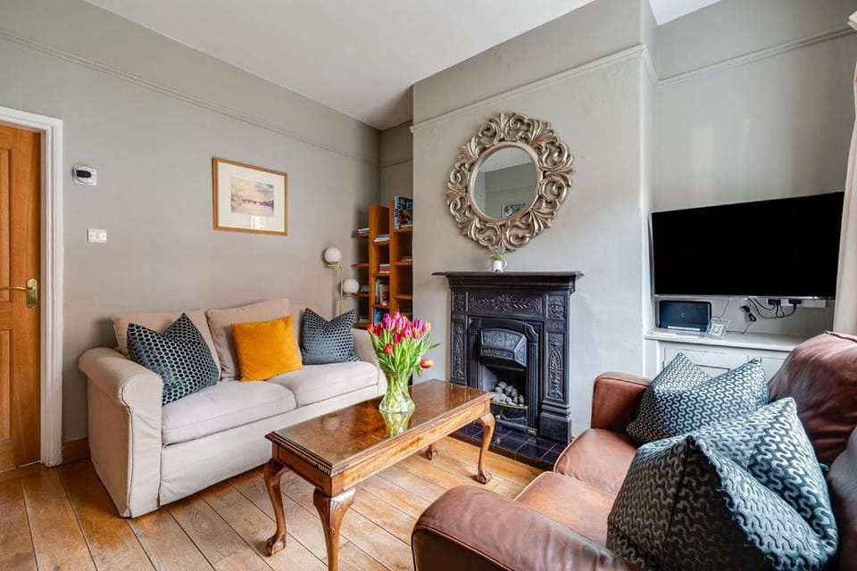 Gamul Place - Quiet City Centre House in Chester