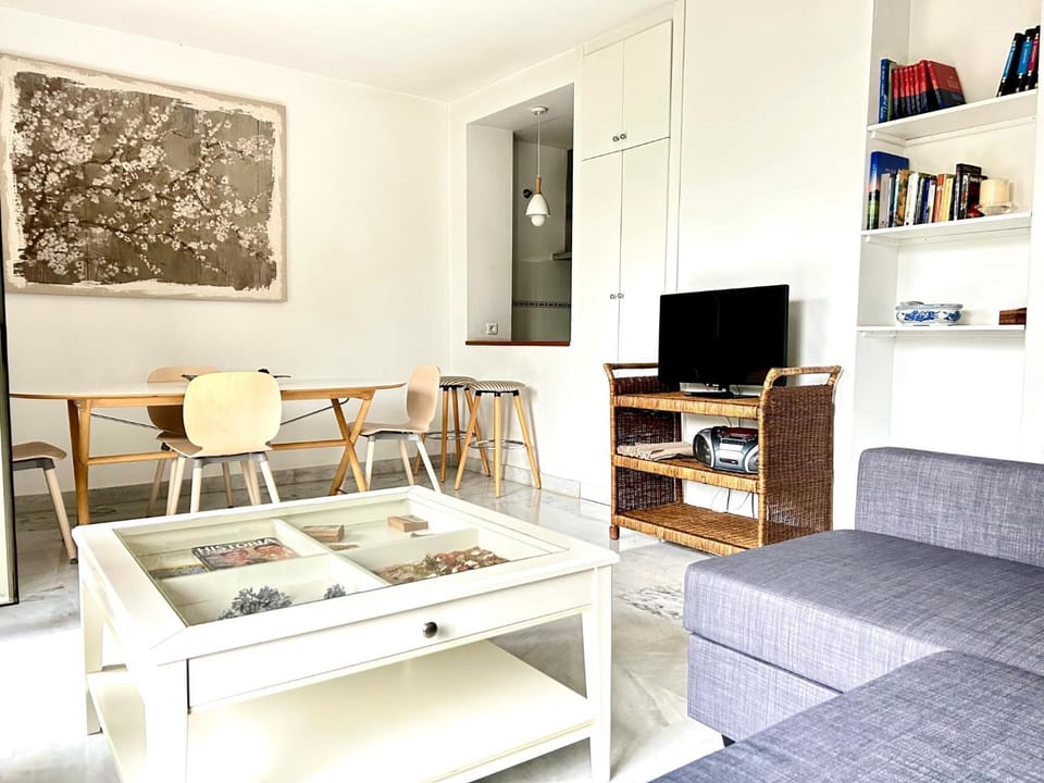 Hipalis Palmera Apartment in Seville