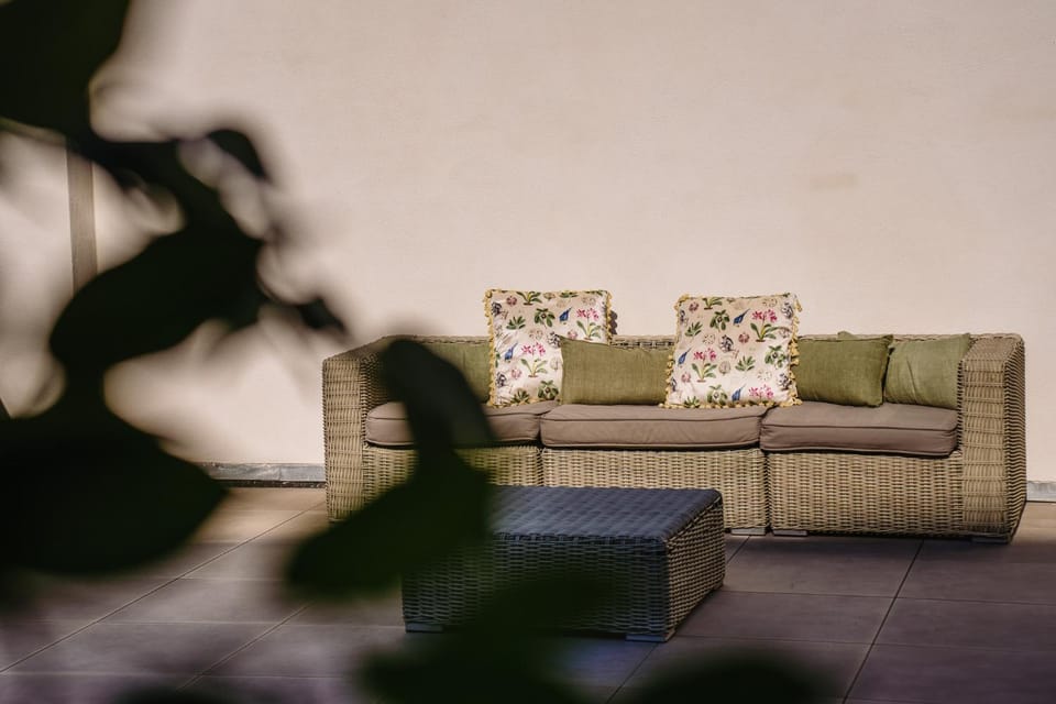 Seating area, Inner courtyard view