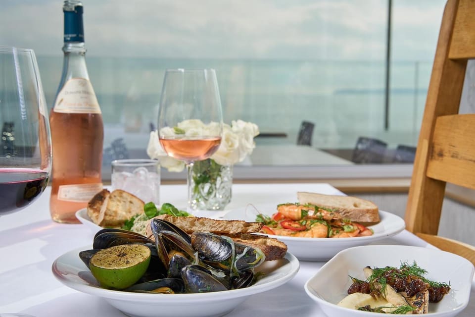 Restaurant/places to eat, Food and drinks, Food, Lunch, Dinner