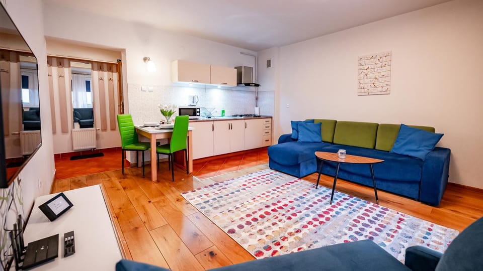 Kitchen or kitchenette, Photo of the whole room