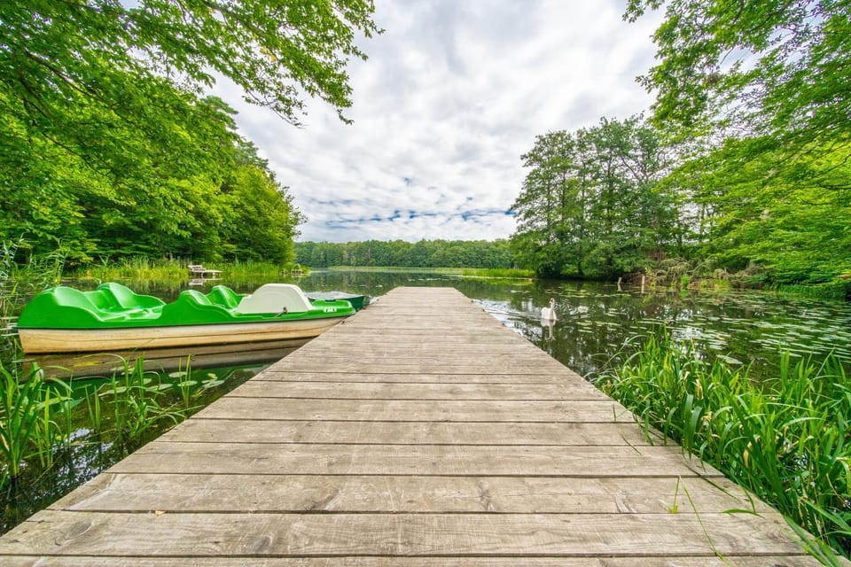 Natural landscape, Activities, Fishing, Canoeing, Hiking, Cycling, Lake view, Sports, Entertainment