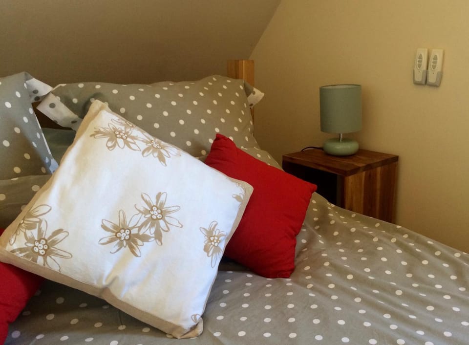 Bed, Decorative detail