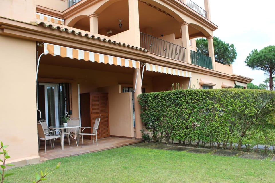 Off site, Garden