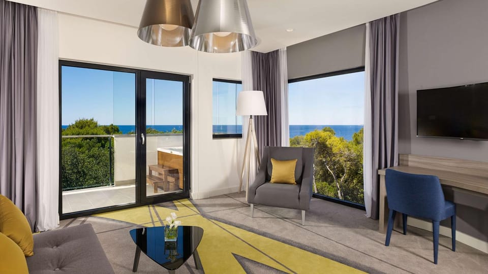 View (from property/room), Living room, Sea view