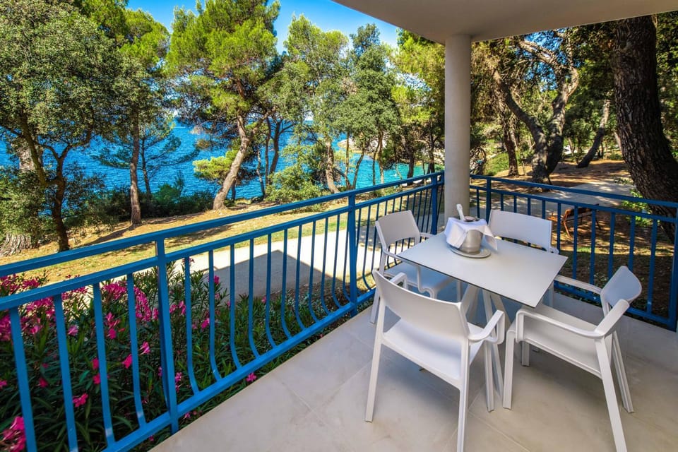 View (from property/room), Balcony/Terrace, Sea view