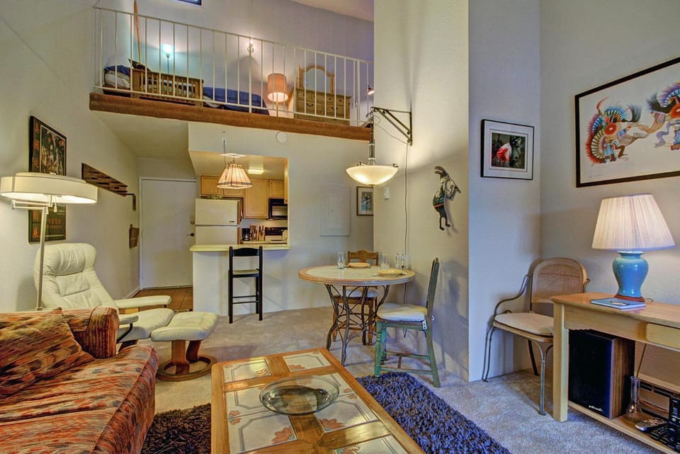 Kitchen or kitchenette, Living room, Dining area