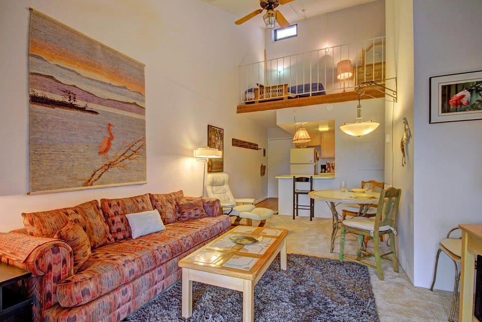 Kitchen or kitchenette, Living room, Dining area