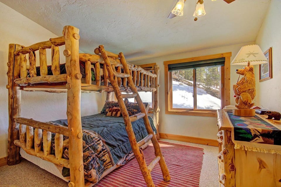 Bed, Bedroom, bunk bed