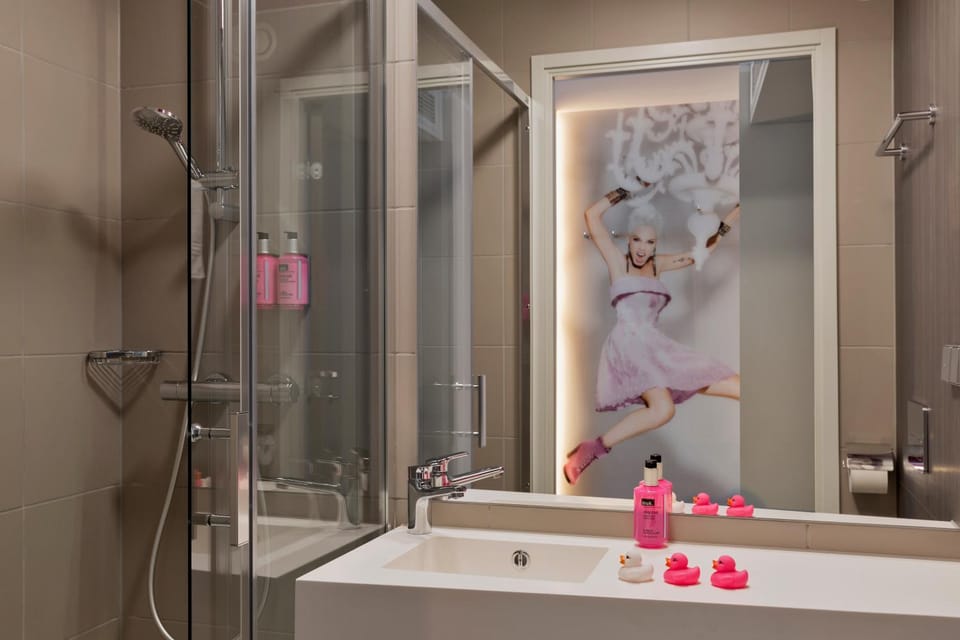 Shower, Bathroom