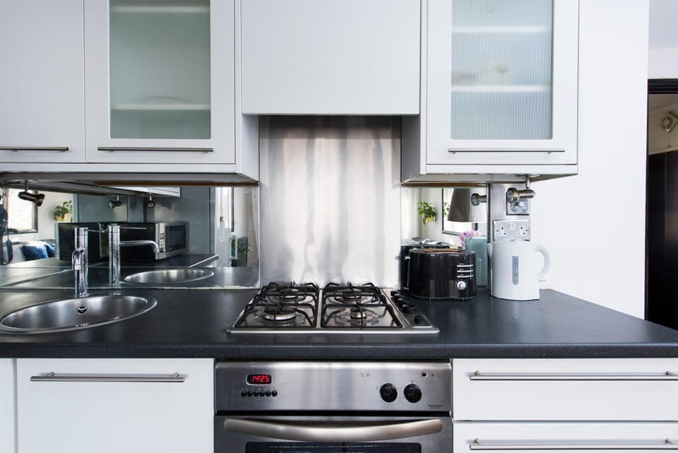 Coffee/tea facilities, Kitchen or kitchenette