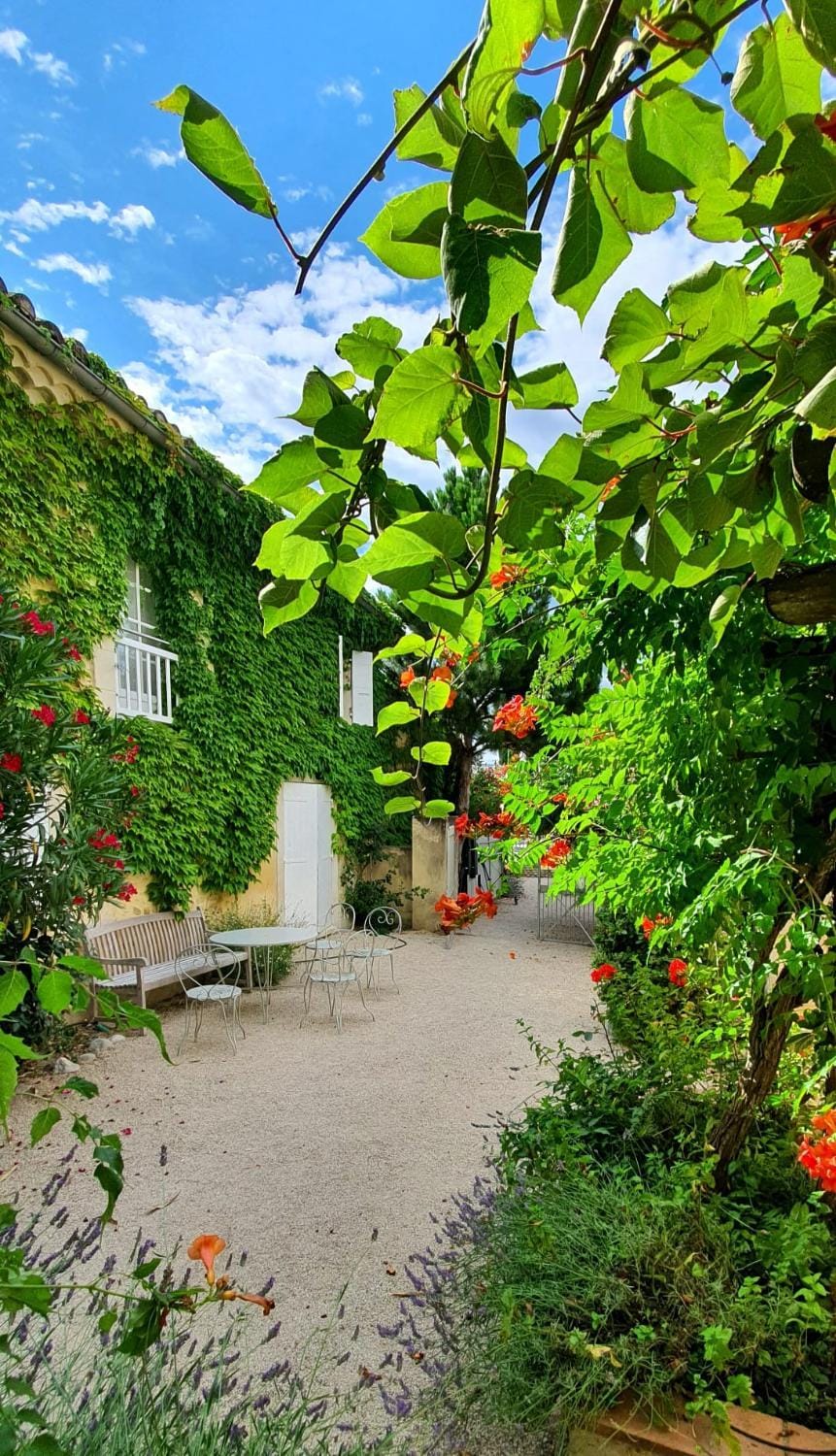 Le Mas des Fleurs Séguret House in Provence-Alpes-Côte d'Azur