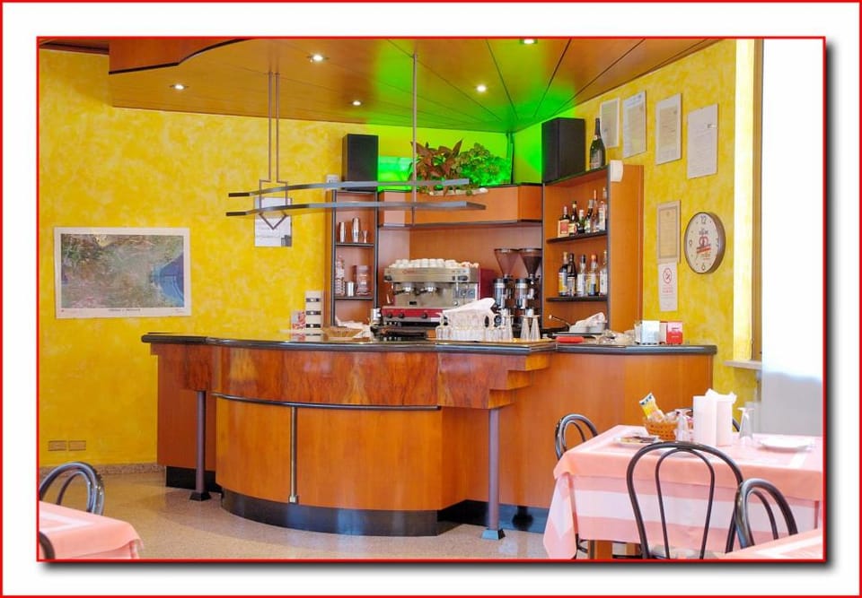 Lounge or bar