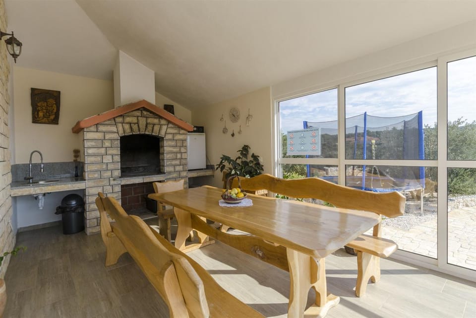 BBQ facilities, Balcony/Terrace, Kitchen or kitchenette, Other