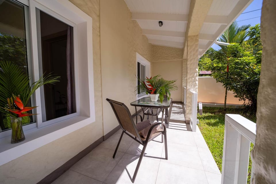 Patio, Day, Garden, View (from property/room), Balcony/Terrace, Garden view