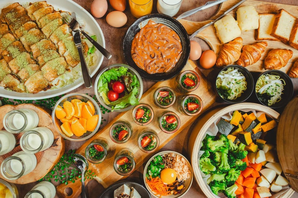 Restaurant/places to eat, Buffet breakfast