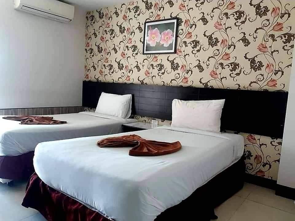 Grand Pruksa Siri Apartment Hotel in Laos