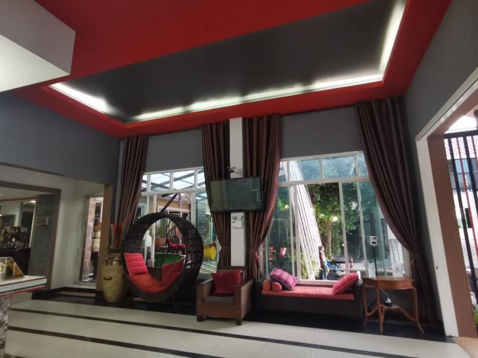Grand Pruksa Siri Apartment Hotel in Laos