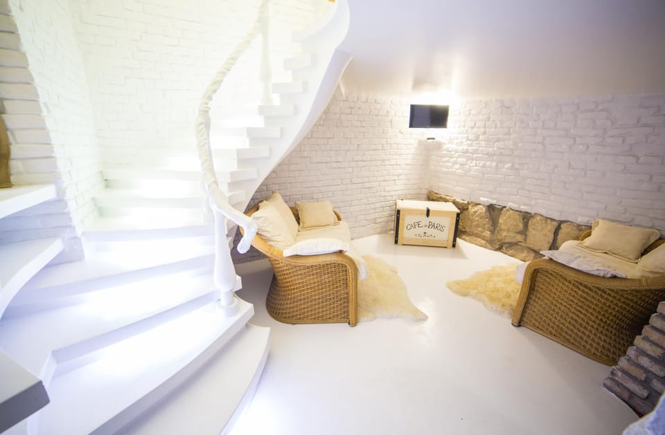 Communal lounge/ TV room, Other, Other, Other, Photo of the whole room, Decorative detail, Decorative detail