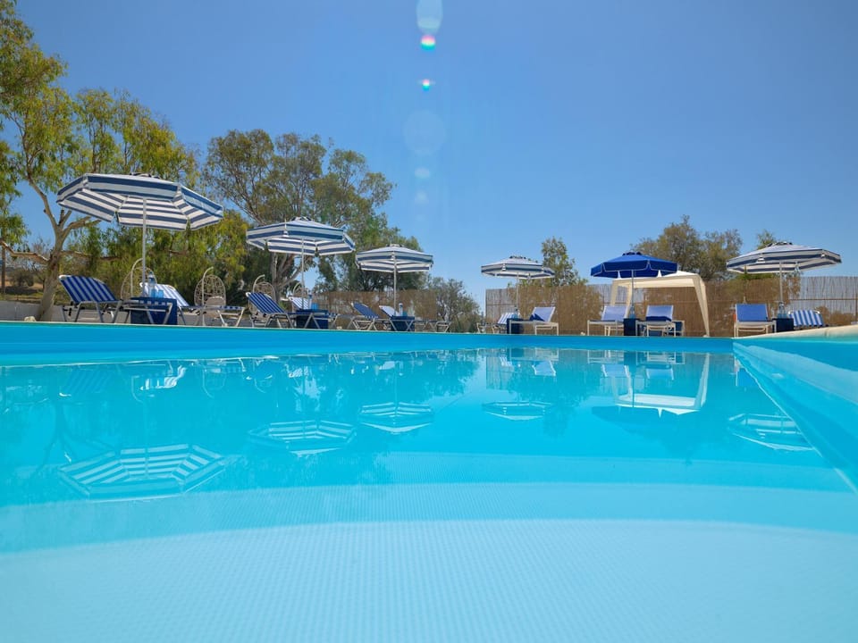 Swimming pool, Swimming pool