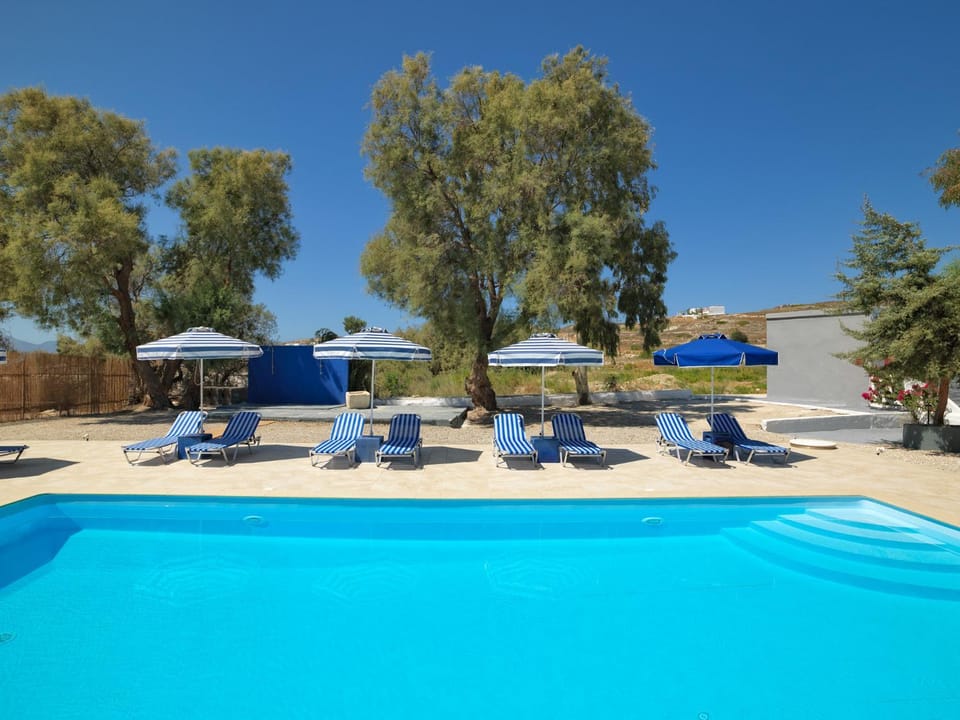 Swimming pool, Swimming pool