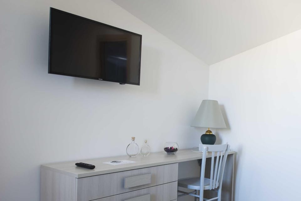 TV and multimedia, Bedroom