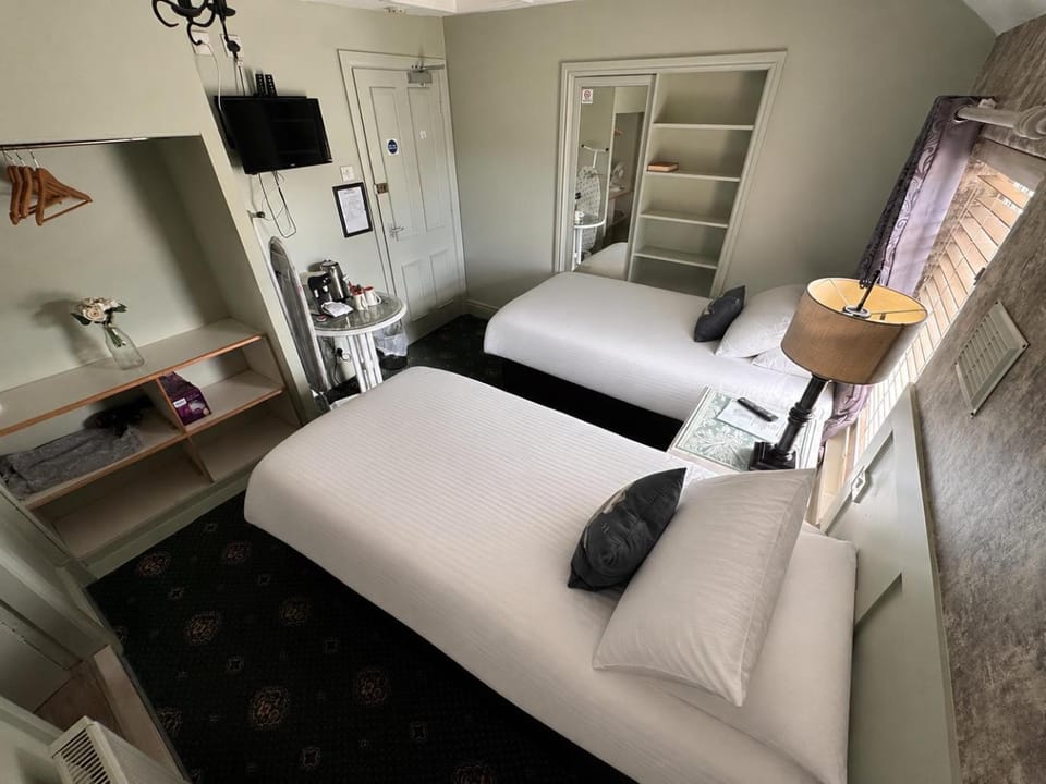 Holland Hotel Hotel in Wales
