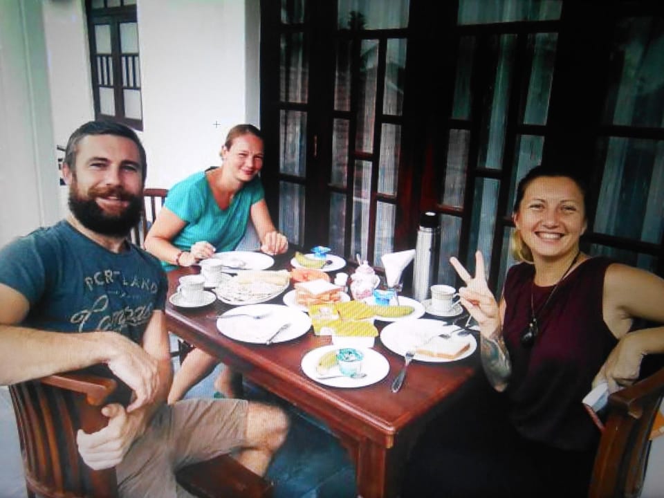 Restaurant/places to eat, Food and drinks, Food, Breakfast, Drinks