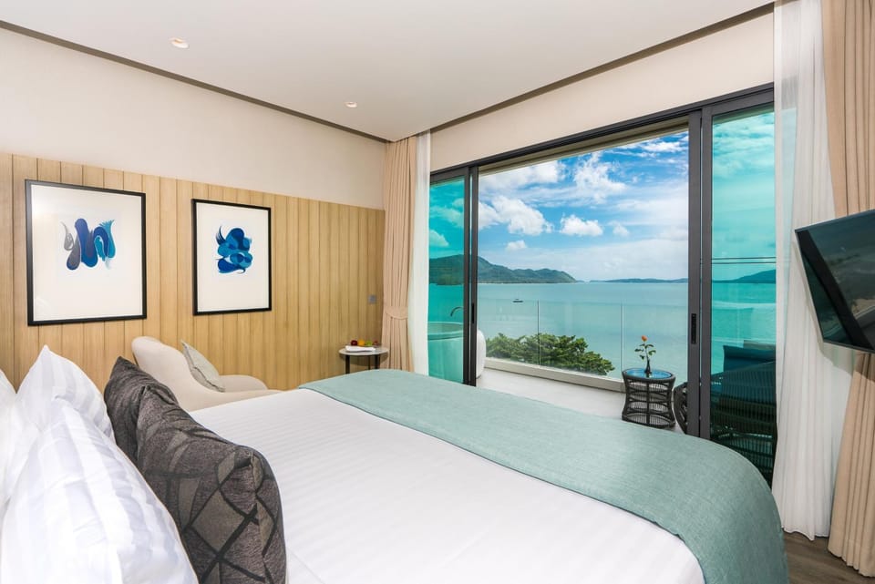 Day, TV and multimedia, Balcony/Terrace, Photo of the whole room, Seating area, Bedroom, Sea view, Sea view, Bath