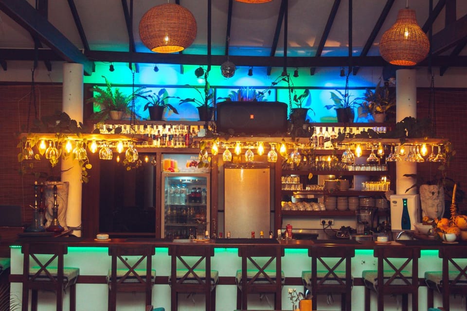 Lounge or bar, Food and drinks, Drinks