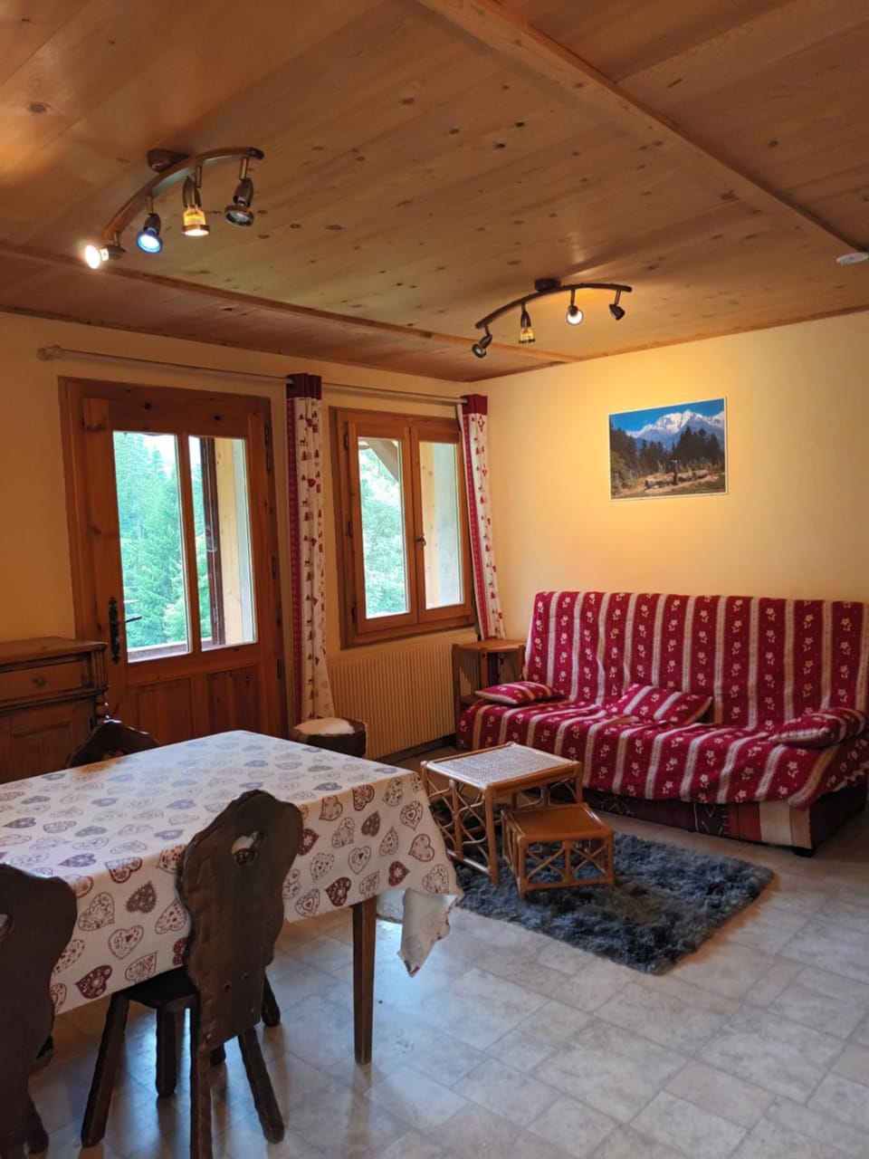 Le Chardon Bleu Apartment in Châtel