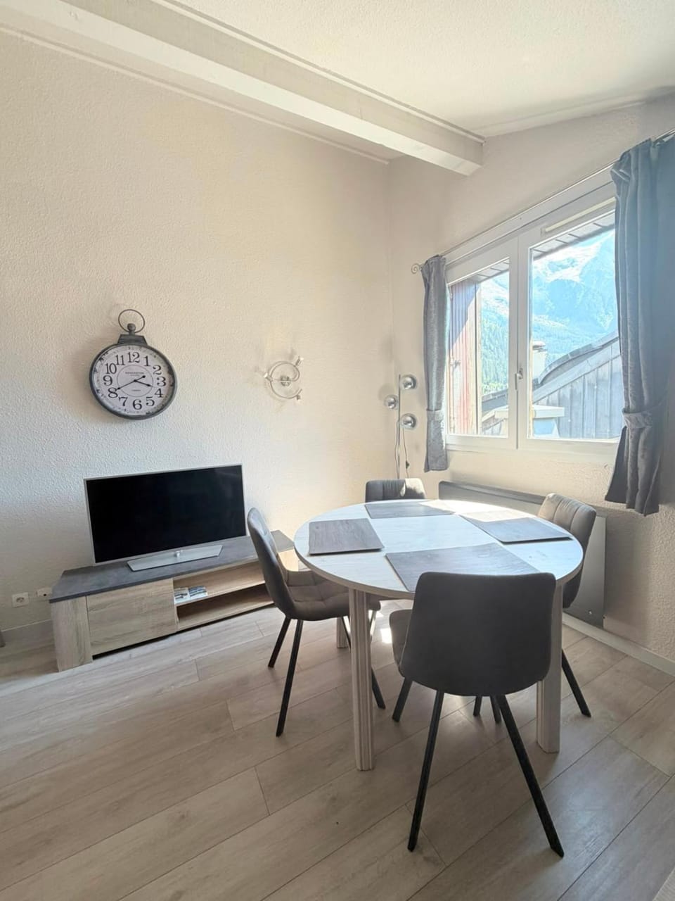 Eden Studios Chamonix Centre Apartment in Chamonix