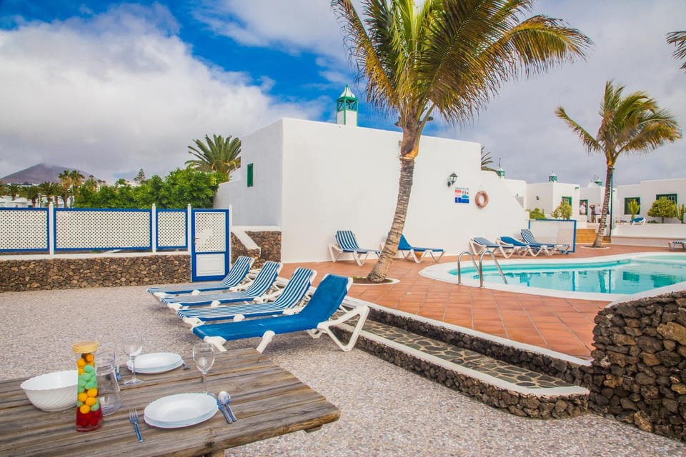 Balcony/Terrace, Swimming pool