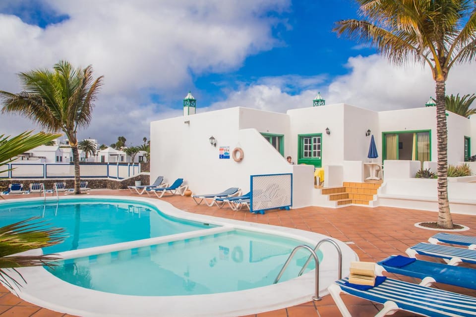 Balcony/Terrace, Swimming pool