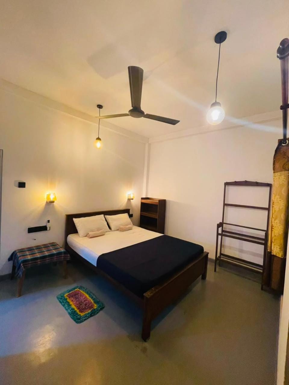 Sasaa Guest House Bed and Breakfast in Mirissa
