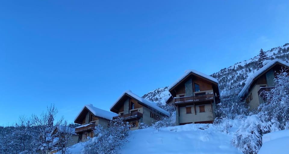 Property building, Winter