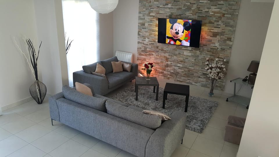 TV and multimedia, Living room