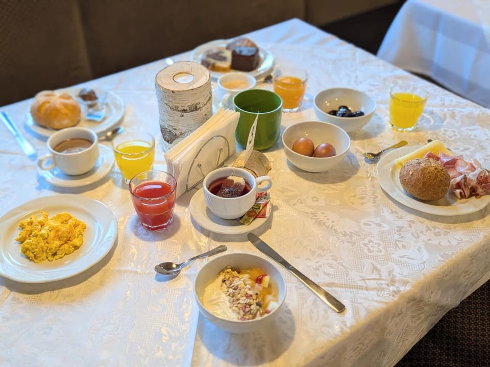 Breakfast, Continental breakfast
