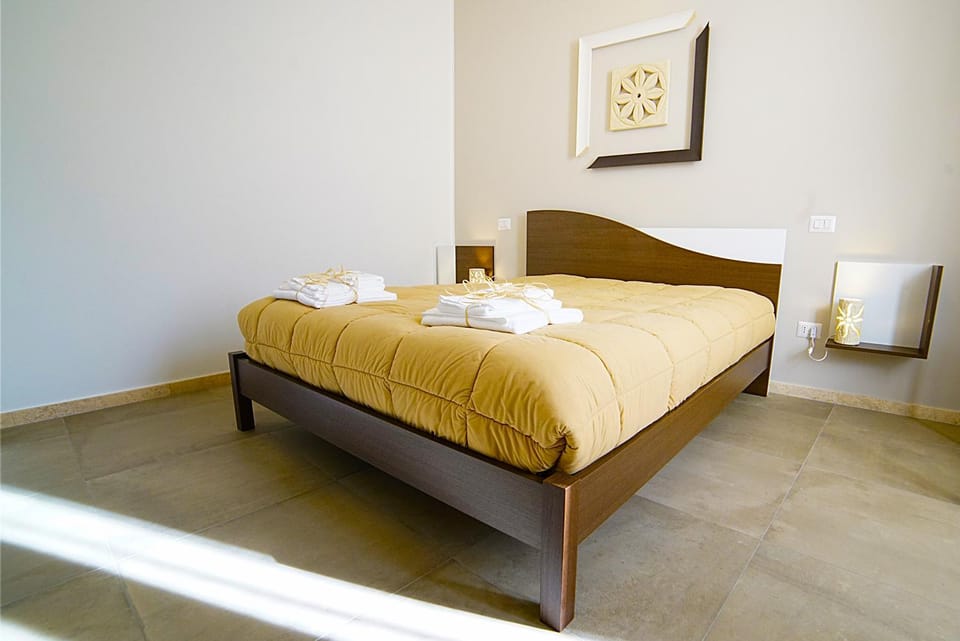 Bed, Photo of the whole room, Bedroom, Area and facilities